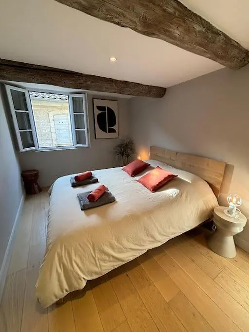 Semesterbostad Maison Climatisee Avec Parking Et Rooftop Avignon