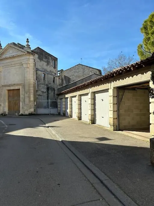 Maison Climatisee Avec Parking Et Rooftop Avignon Semesterbostad